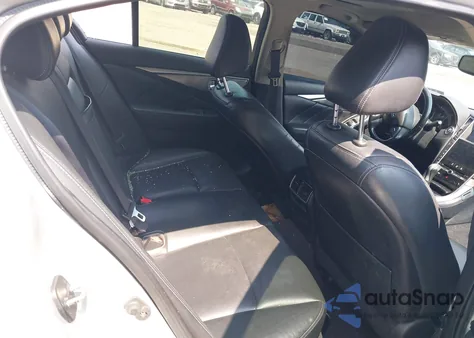 2015 Infiniti Q50 Premium z USA, uszkodzony, nr VIN JN1BV7AP6FM354690